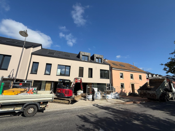 3 MAISONS UNIFAMILIALES