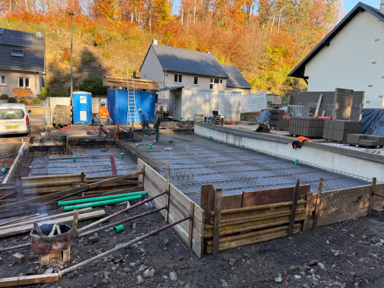 5 MAISONS UNIFAMILIALES