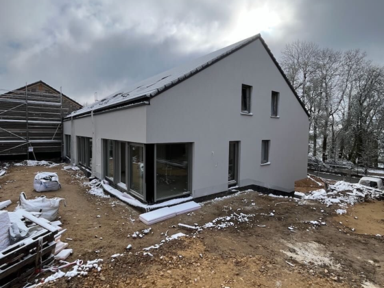 8 MAISONS UNIFAMILIALES