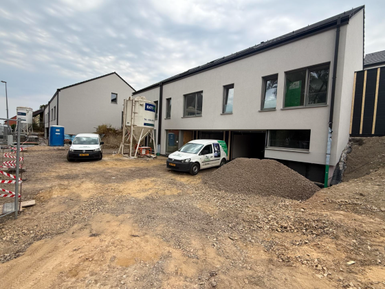 8 MAISONS UNIFAMILIALES